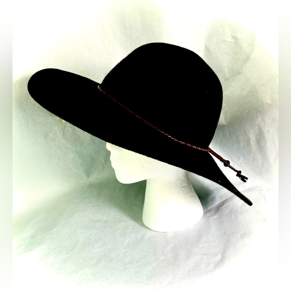 Black Wool Felt Hat By Adora